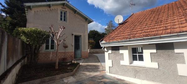 MAISON DE VILLE