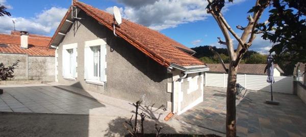 MAISON DE VILLE