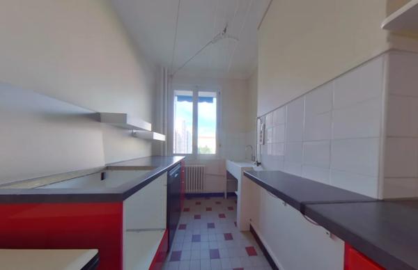 APPARTEMENT T5 A LOUER - LYON 6EME ARRONDISSEMENT Mairie 90.67 m 2 1 510 € charges comprises par mois