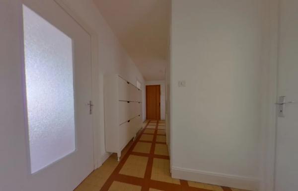 APPARTEMENT T5 A LOUER - LYON 6EME ARRONDISSEMENT Mairie 90.67 m 2 1 510 € charges comprises par mois