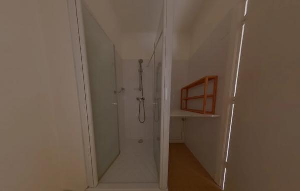 APPARTEMENT T5 A LOUER - LYON 6EME ARRONDISSEMENT Mairie 90.67 m 2 1 510 € charges comprises par mois