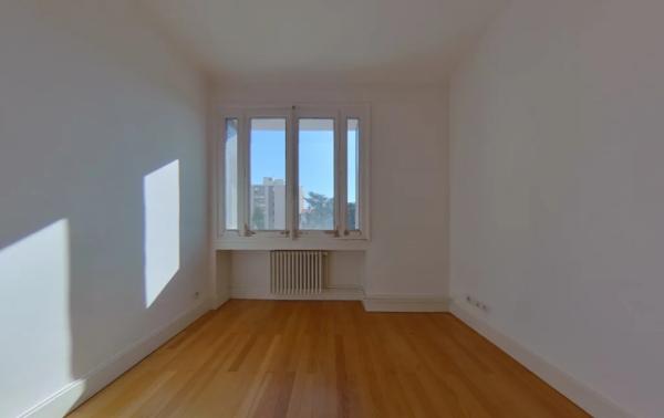 APPARTEMENT T5 A LOUER - LYON 6EME ARRONDISSEMENT Mairie 90.67 m 2 1 510 € charges comprises par mois