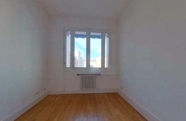 APPARTEMENT T5 A LOUER - LYON 6EME ARRONDISSEMENT Mairie 90.67 m 2 1 510 € charges comprises par mois