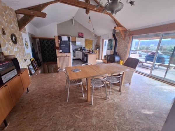 Maison à vendre à Ducey-les-Chéris dans la Manche (50220), ref : MA612