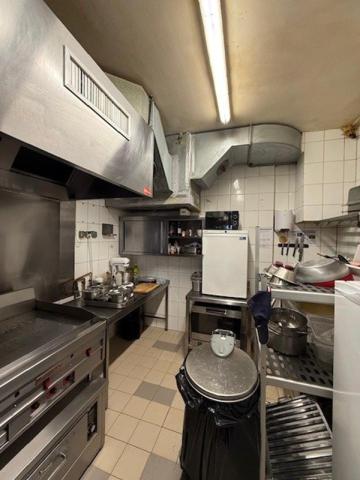LEVALLOIS-PERRET – RESTAURANT À VENDRE – EMPLACEMENT STRATÉGIQUE