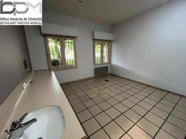 Achat - Fonds et/ou murs commerciaux | Bureaux Chemillé-en-Anjou 49120 172 m 2