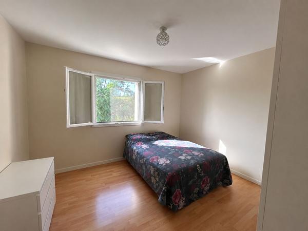 Maison Maison familiale avec garage dans secteur recherché 116 m²