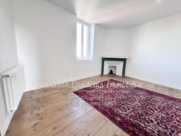 Maison de charme rénovée - avec piscine et vue Pyrénées