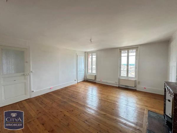 Appartement à louer 3 pièces 83.39m² Mâcon (71000)