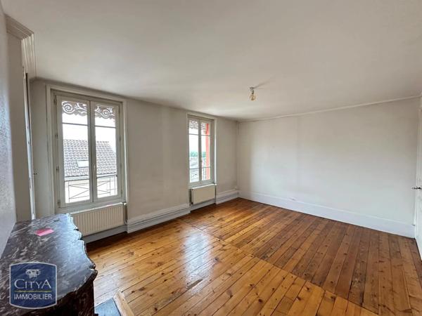 Appartement à louer 3 pièces 83.39m² Mâcon (71000)