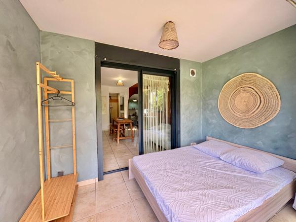 Studio meublé 35 m² avec terrasse et jardin au Tampon 97430