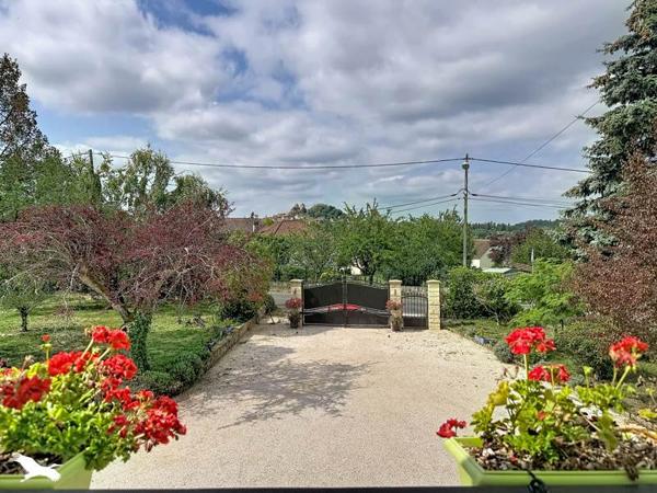 Maison 223 650 € Gourdon 4 p 63 m² DPE C