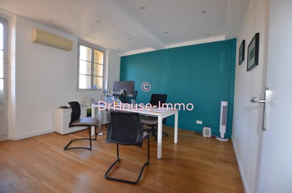 Bureau à vendre 8 pièces de 145 m²