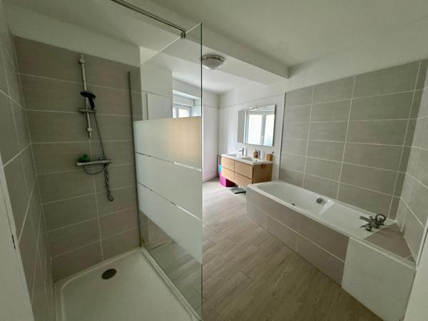 Maison de bourg 2 chambres avec jardin