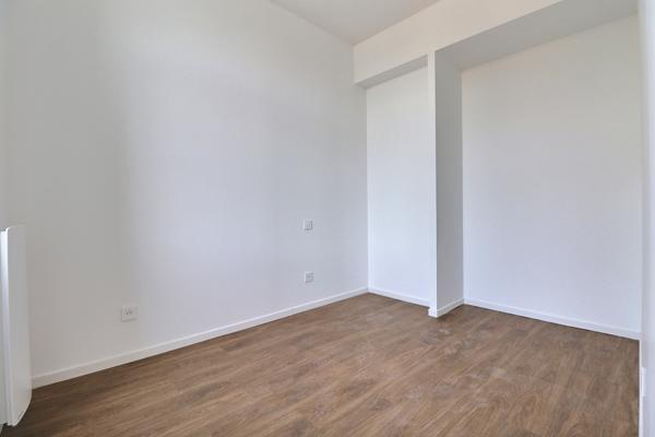 Rue PROSPER - T2 RENOVE - BALCONS