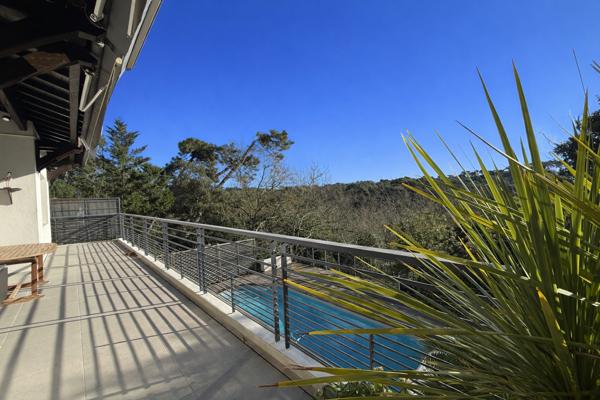 Villa avec piscine et vue sur la forêt Arcachon