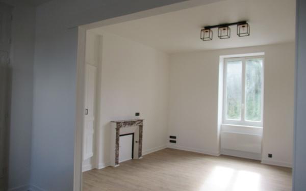 Appartement à louer    3 pièces • 88,14 m2 Saint-Yrieix-la-Perche