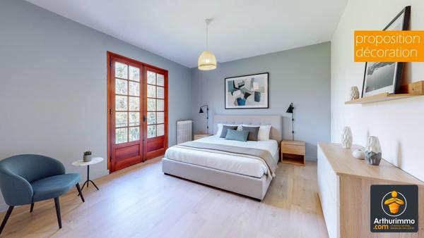 Vente                                                      Maison
                        
                     7 pièces                      170 m2                     à Saint-Genis-Laval