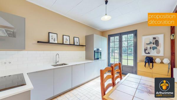 Vente                                                      Maison
                        
                     7 pièces                      170 m2                     à Saint-Genis-Laval