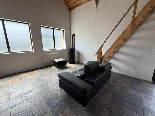Maison atypique 82 m² ? 1 chambre ? Jardin ? Terrasse ? Servins