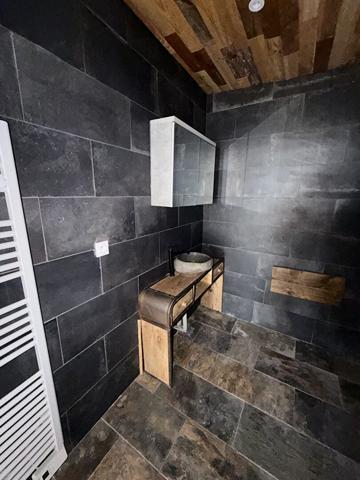 Maison atypique 82 m² ? 1 chambre ? Jardin ? Terrasse ? Servins