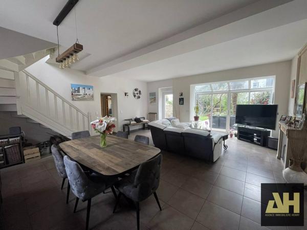 BREST RIVE DROITE QUATRE MOULINS - MAISON DE CHARME DES ANNEES 30 - 4 CHAMBRES - SECTEUR CALME - JARDIN CLOS ET TERRASSE