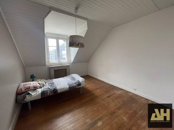 BREST RIVE DROITE QUATRE MOULINS - MAISON DE CHARME DES ANNEES 30 - 4 CHAMBRES - SECTEUR CALME - JARDIN CLOS ET TERRASSE