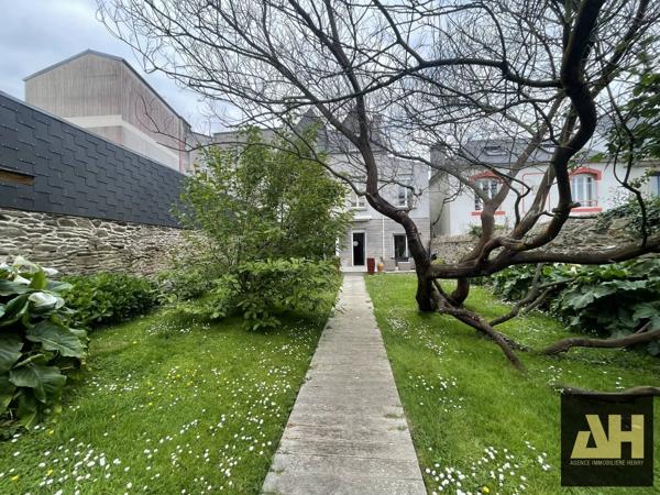 BREST RIVE DROITE QUATRE MOULINS - MAISON DE CHARME DES ANNEES 30 - 4 CHAMBRES - SECTEUR CALME - JARDIN CLOS ET TERRASSE