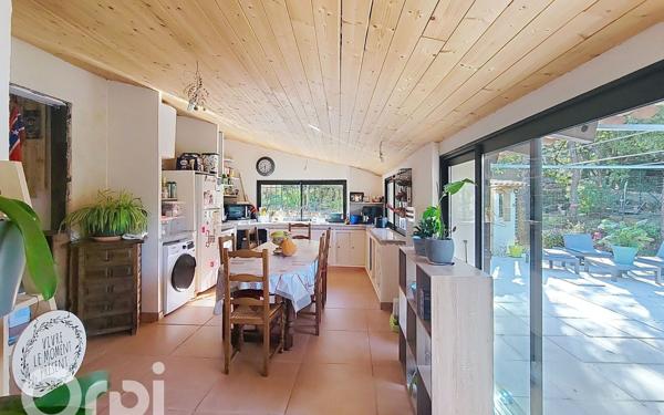 Maison à vendre    5 pièces •  Signes