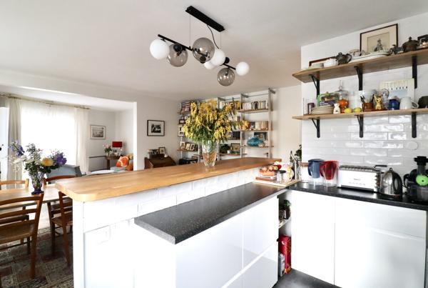 T5 proximité immédiate métro gabriel peri proche école box+cave