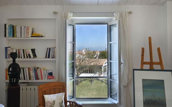 Maison à vendre    6 pièces •  Saint-Martin-de-Ré