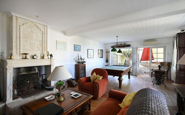 Maison à vendre    6 pièces •  Saint-Martin-de-Ré