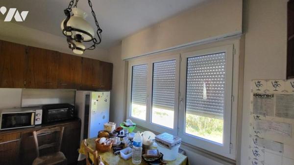Pavillon sur 596 m², en sortie de ville