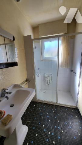 Pavillon sur 596 m², en sortie de ville