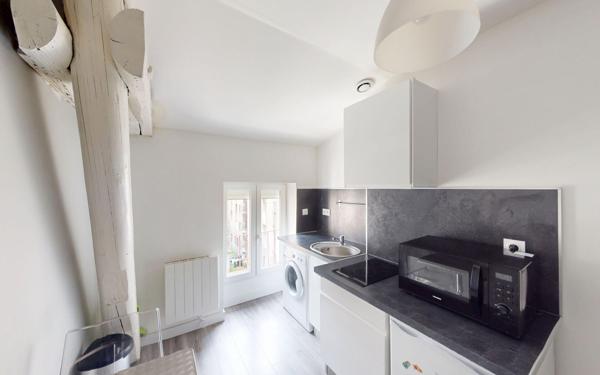 Appartement à louer    2 pièces •  Saint-Étienne