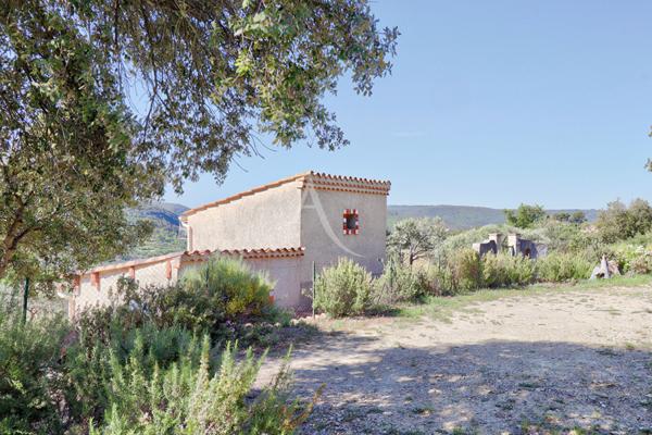 VIAGER VILLA DEUX NIVEAUX AVEC TERRASSE ET MAZET VUE IMPRENABLE SUR ESPARRON DE VERDON ET SON LAC