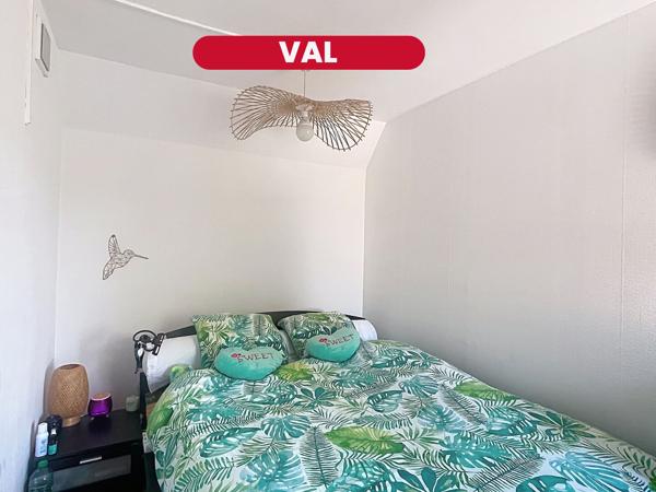 Val- Charmante maison rénovée avec terrasse, idéale pour un premier achat