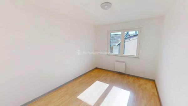 Location                                                      Appartement
                        
                     3 pièces                      53 m2                     à Saint-Jean-de-Bournay