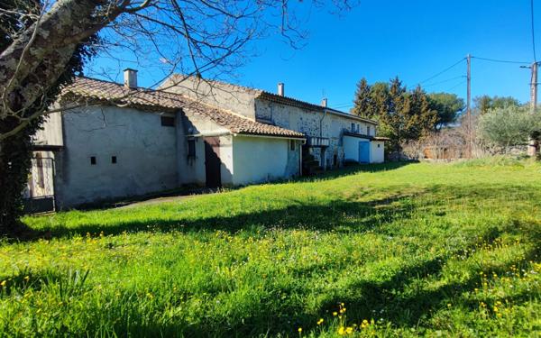 Maison à vendre    7 pièces •  Uzès