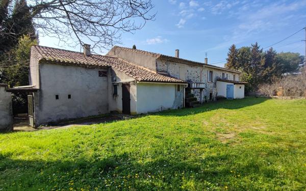 Maison à vendre    7 pièces •  Uzès