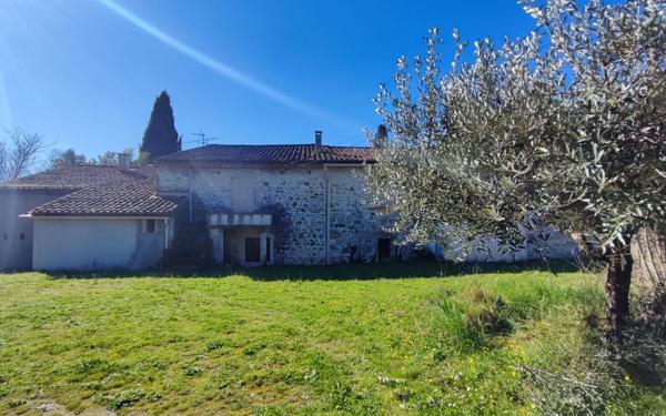 Maison à vendre    7 pièces •  Uzès