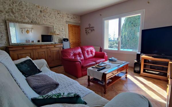 Maison à vendre    7 pièces •  Uzès