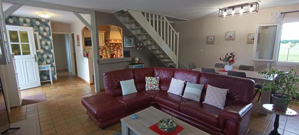 MAGNY-COURS - MAISON 110 M2 + GARAGE DOUBLE + TERRAIN 2300 M2