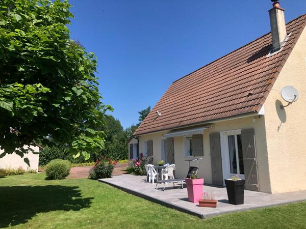 MAGNY-COURS - MAISON 110 M2 + GARAGE DOUBLE + TERRAIN 2300 M2