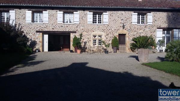 Propriete 12 pièce(s) 8 chambre(s) 388 m²