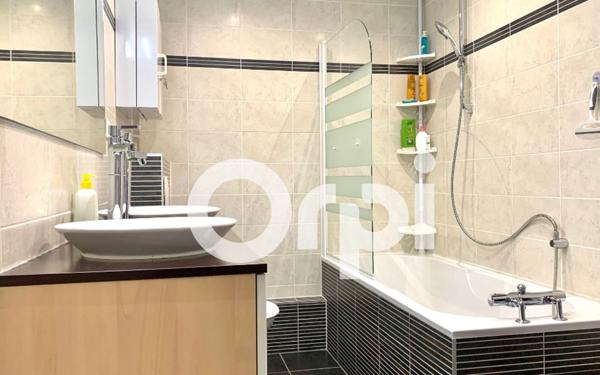 Appartement à vendre    3 pièces • 74,04 m2 Bischwiller