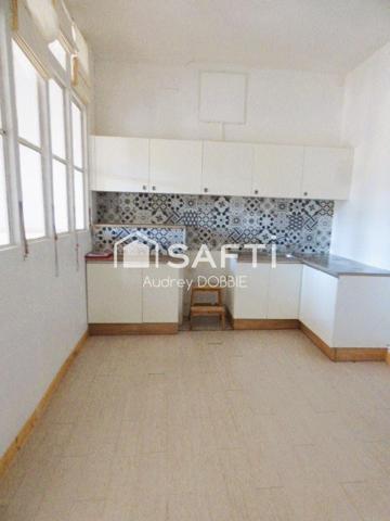 07260 Joyeuse : Appartement et murs commerciaux boutique 45 m²