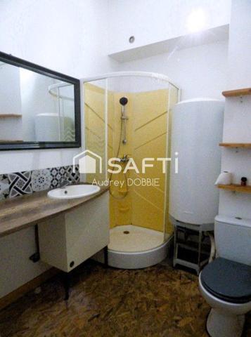 07260 Joyeuse : Appartement et murs commerciaux boutique 45 m²