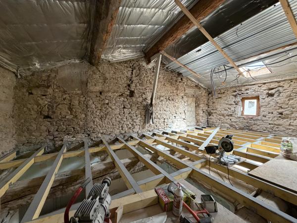 ESCALES : Maison de village de 139m² à rénover avec un fort potentiel