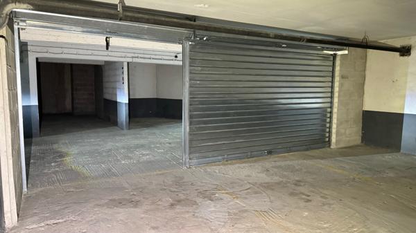 BOX TRIPLE POUR AUTOS, MOTOS OU STOCKAGE